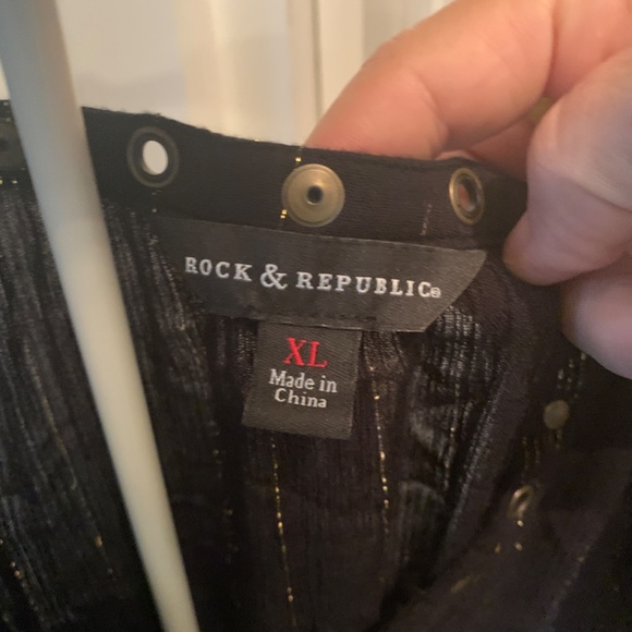 Rock&Republic rayon and metallic‎ boho flowy top. Worn twice - Picture 2 of 5